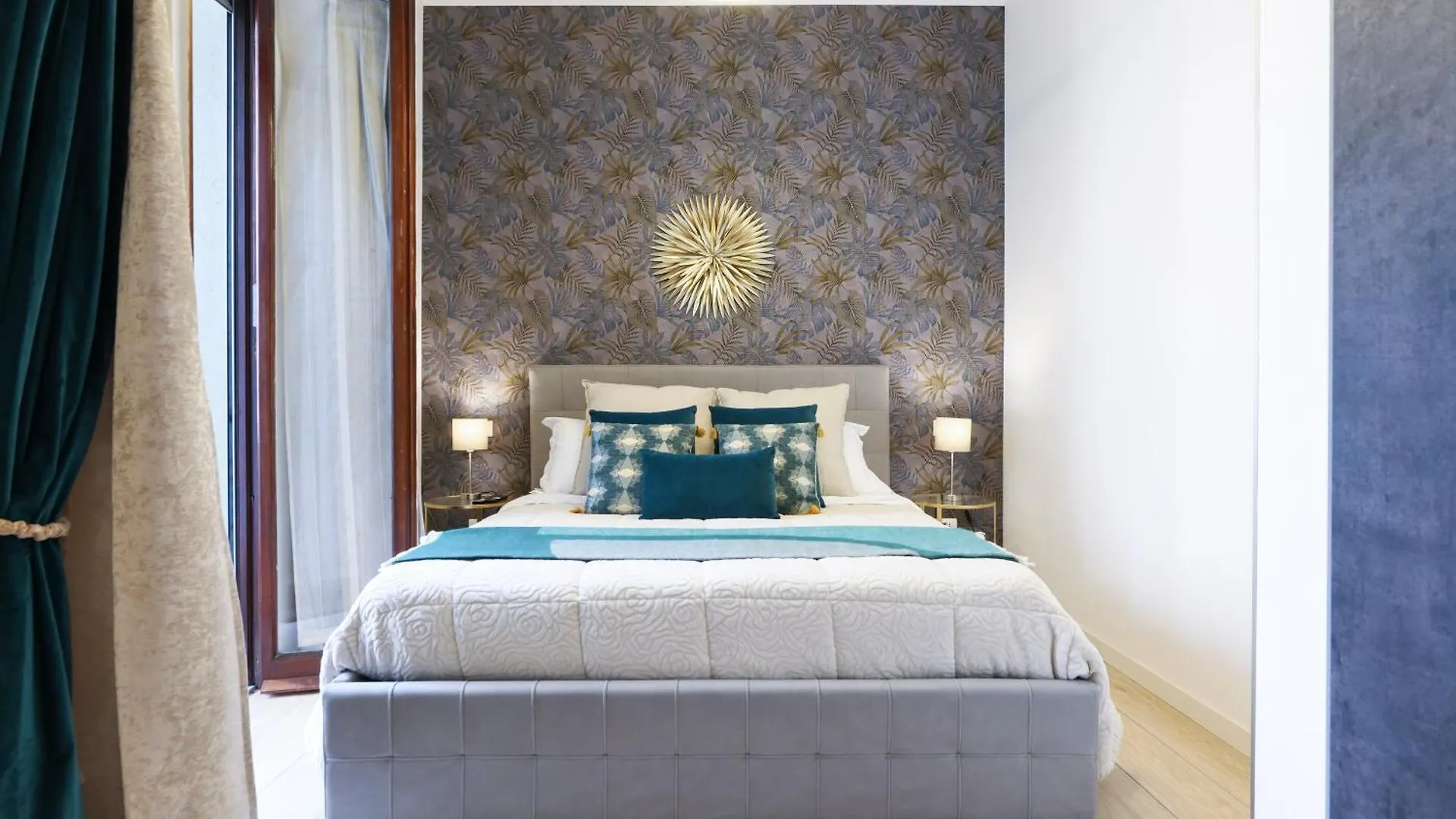 Apartment Ferienwohnung Duomo Luxury Tiffany With Balcony Mailand